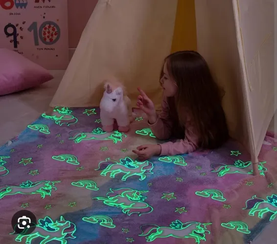 COBERTAS INFANTIL QUE BRILHA NO ESCURO