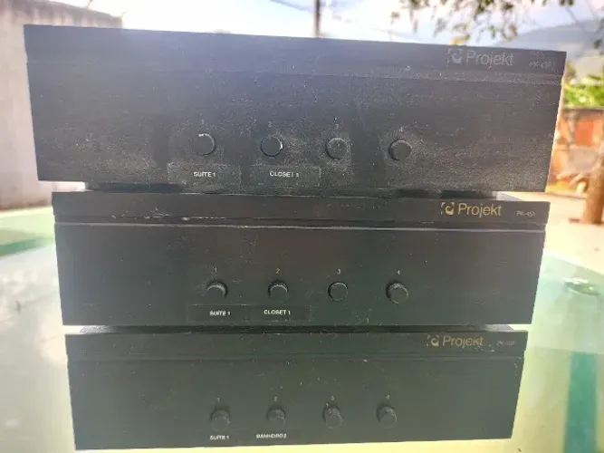 Vendo equipamento de som projeto e caixa de som de teto