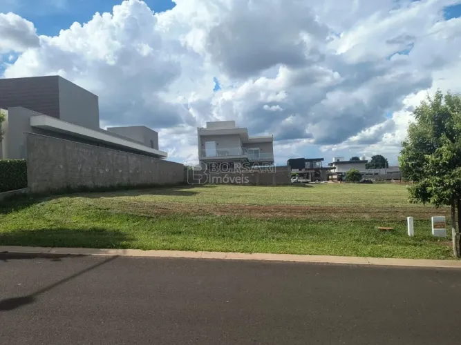 Venda de Terreno / Condomínio na cidade de Araraquara