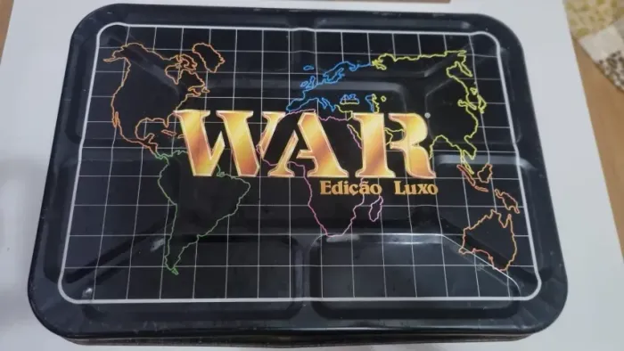 Jogo de Tabuleiro War Edição Luxo Excelente Estado Usado