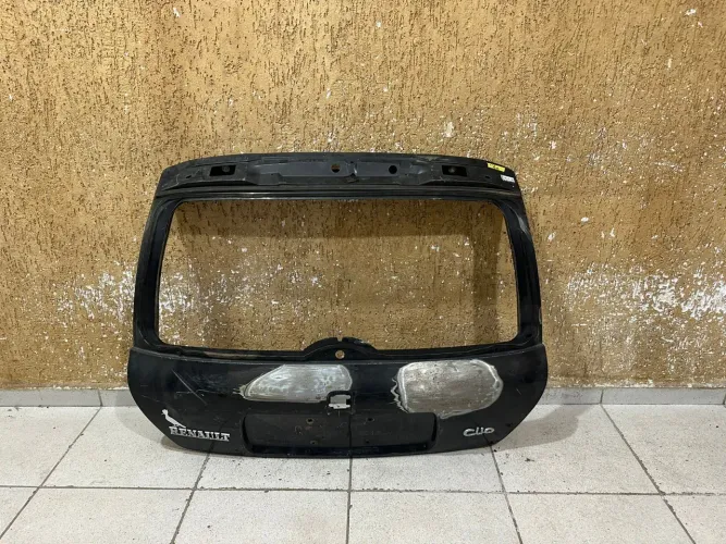 Tampa traseira Clio 1999/2000/2001/2002/2003/2004/2005