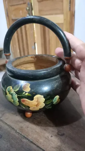 Pequeno Caldeirão Decorativo em Madeira Pintado à Mão