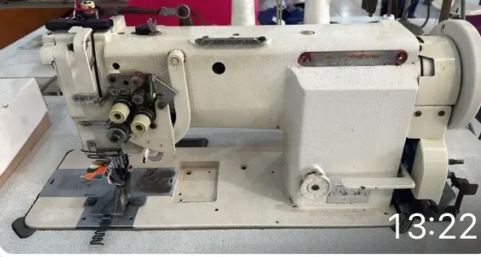 Máquina Prespontadeira 2 agulhas 