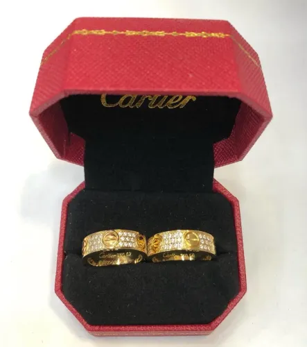 Anéis Cartier Love com Diamantes garantia 1 ano Pronta entrega 
