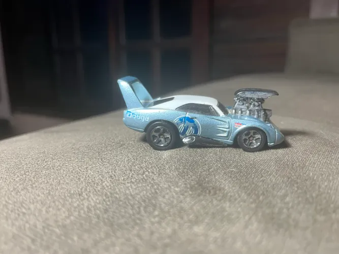 Hot Wheels '69 Dodge Charger Daytona 2000.
