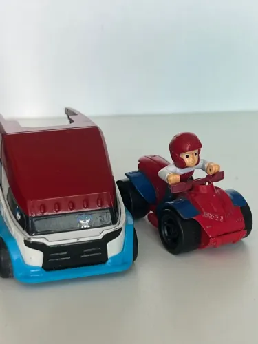 Carrinho e quadriciclo infantil PATRULHA CANINA