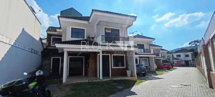 Freguesia (Jacarepaguá) | Casa de Condomínio 3 quartos, sendo 3 suites