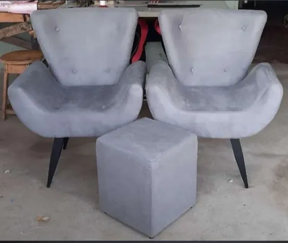 Poltronas e Puff para Sala de Estar