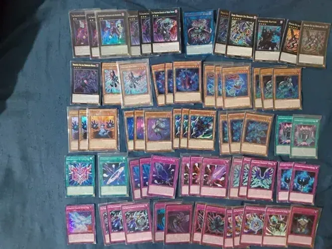 Yugioh!!! Deck The Phantom Knights Com 64 Cartas