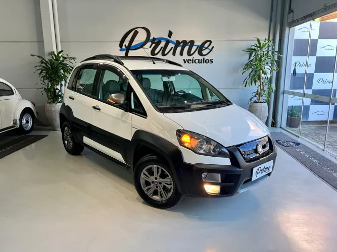 Fiat Idea Adv./ Adv.lock.dualogic 1.8 Flex 5P 2012