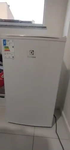 Frigobar Electrolux 122 litros Seminovo