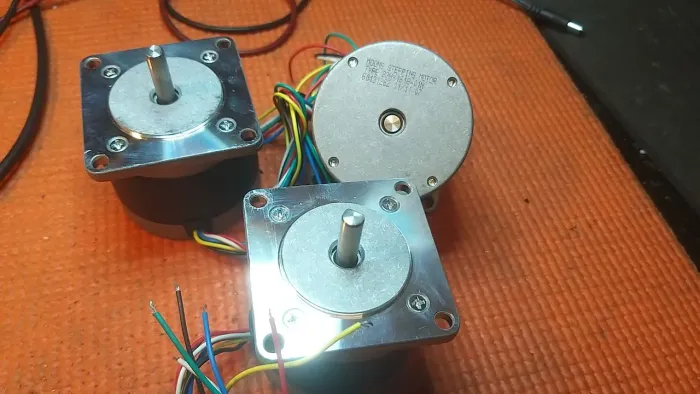 Motores de Passo 12 v, 0,4 A para seu projeto, robótica, impressora! urgente!