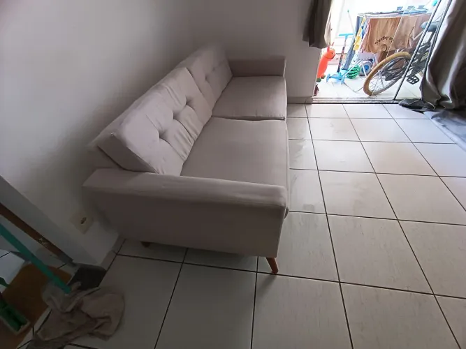 Sofá em linho 