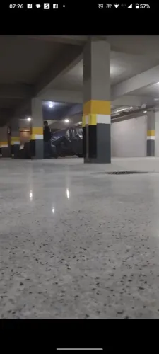 Reforma sempre limpo e pisos o industrial 