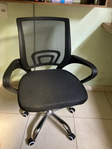 Cadeira de Escritório Diretor Giratória Preta DIR-002B Otello