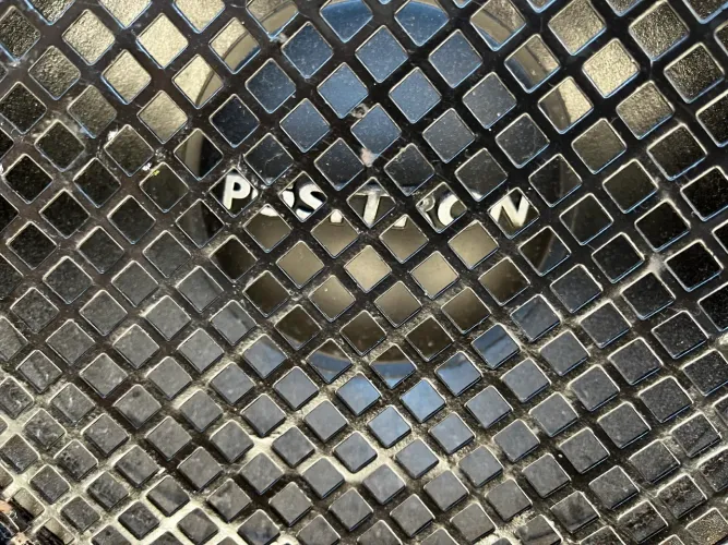 Trio de Som à Venda 