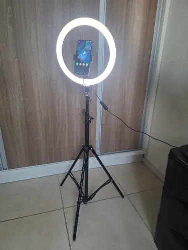 Suporte de celular com LED