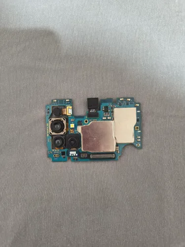 VENDO UMA PLACA MÃE M51