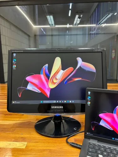 Monitor Samsung B1930N 18,5? - Ótimo Estado