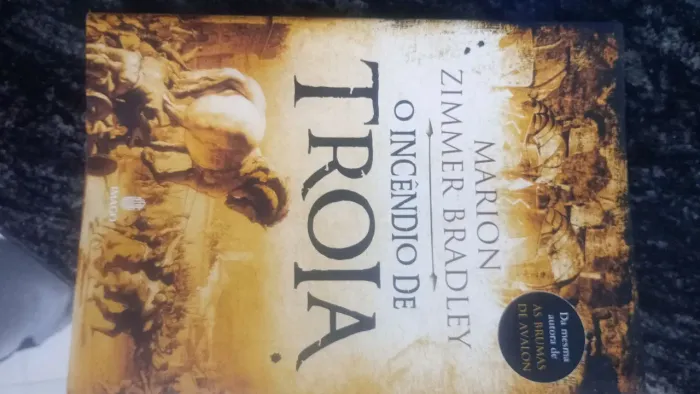 Livro O Incêndio de Tróia