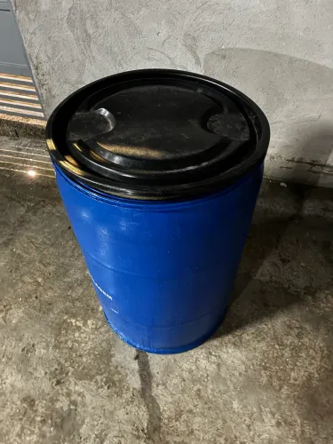Bombona / barril / galões / Barrica plásticas 200 L