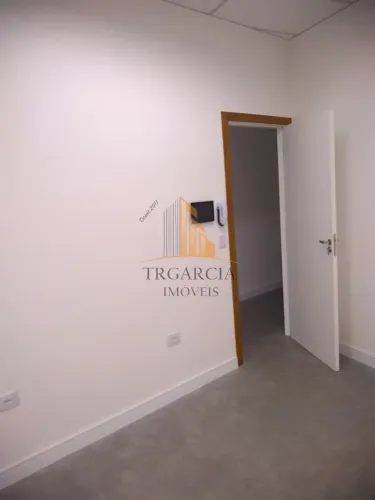 Sala comercial de 20m² na Quarta Parada - SP: por R$2.500 locação disponível