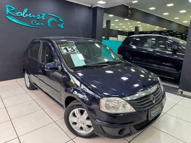 Renault Logan Expression Hi-flex 1.6 16V 4P AUT 2013