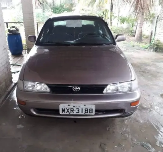 Toyota Corolla LE 1.8 1993