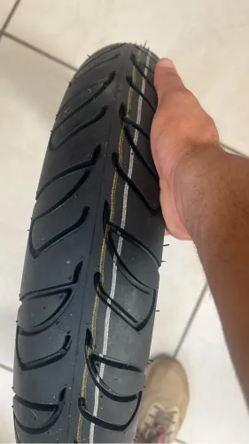 Pneu dianteiro PCX novo!