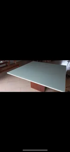 Mesa de jantar base madeira tampo laka