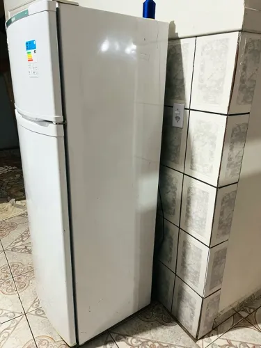 VENDE-SE GELADEIRA CONSUL