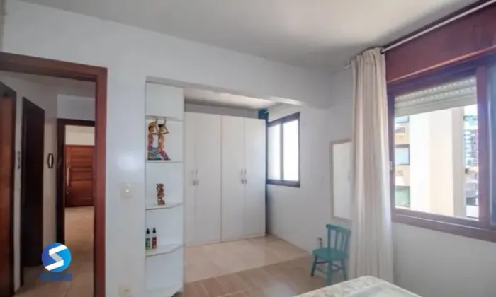 Apartamento de 2 quartos com opção de estacionamento locado no prédio