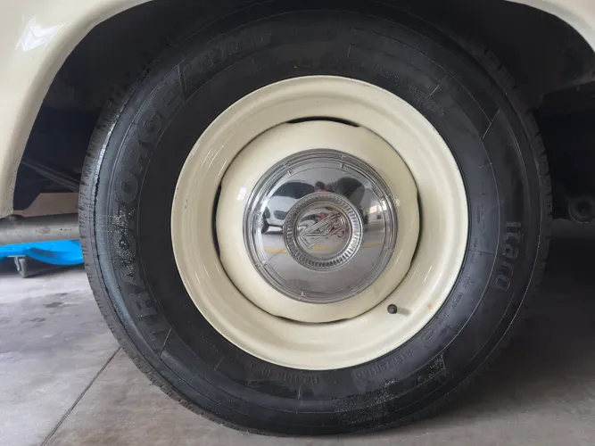 Rodas aro 16 F100/F1000 com calotas originais