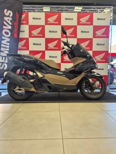 Honda PCX 160 DLX ABS
