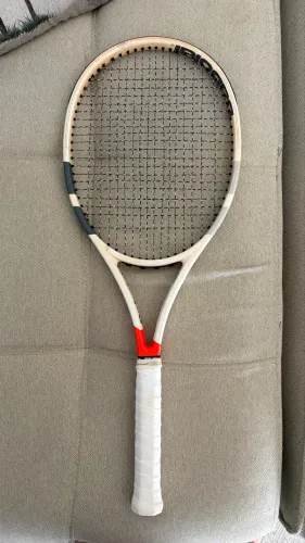 Par Babolat Pure Strike VS Tour 98