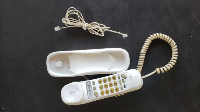 Telefone fixo de parede