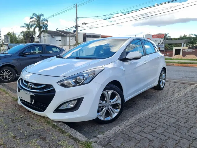 Hyundai I30 1.6 16V Flex 5P Aut. 2014