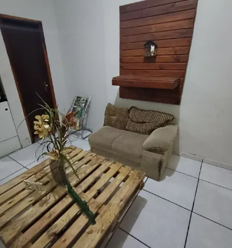 ALUGA-SE CASA MOBILIADA - ITAPOÃ