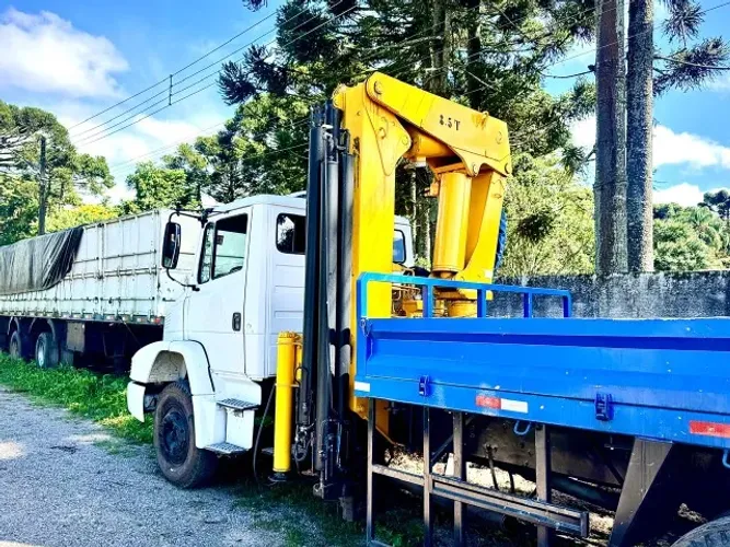 Vendo este Conj Munck MB 6x2 35ton 7 lanças 20m de alcance Diret c Prop. em Curitiba PR