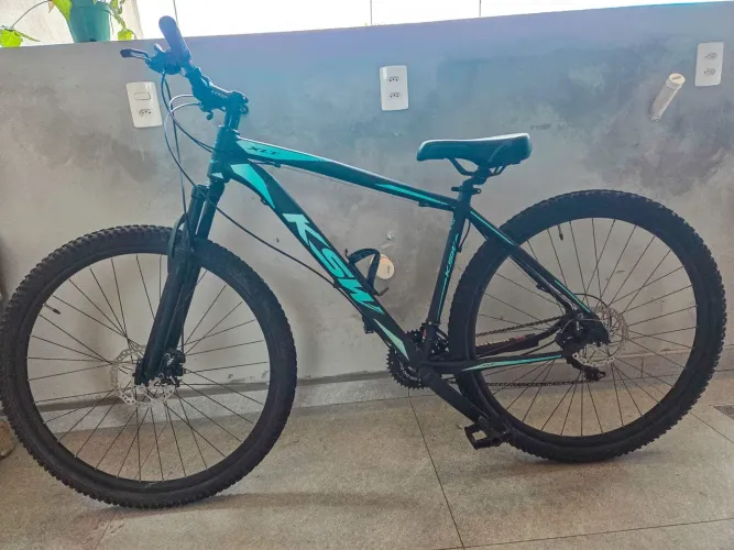 VENDO BICICLETAS KSW XLT ?