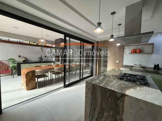 Casa, 271 m2, 4 quartos, Vila Isaura - Goiânia - GO