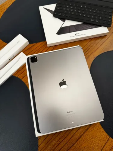 Kit Completo Apple iPad Pro 12.9 De 6a Geração Chip M2 256gb Silver