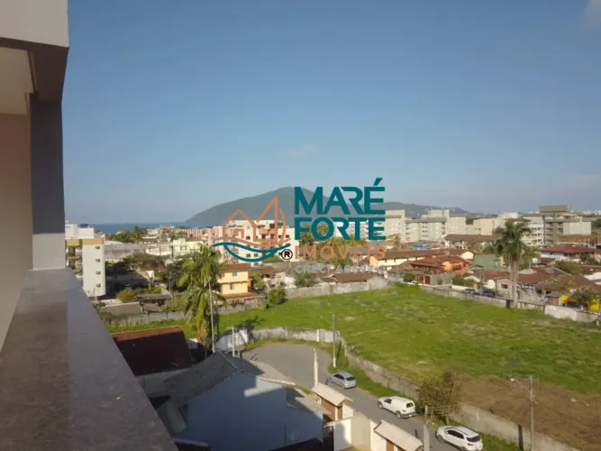 Linda Cobertura no Centro de Ubatuba com Vista parcial para o Mar e Vista Para Serra