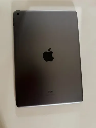 iPad Apple 9º geração - seminovo