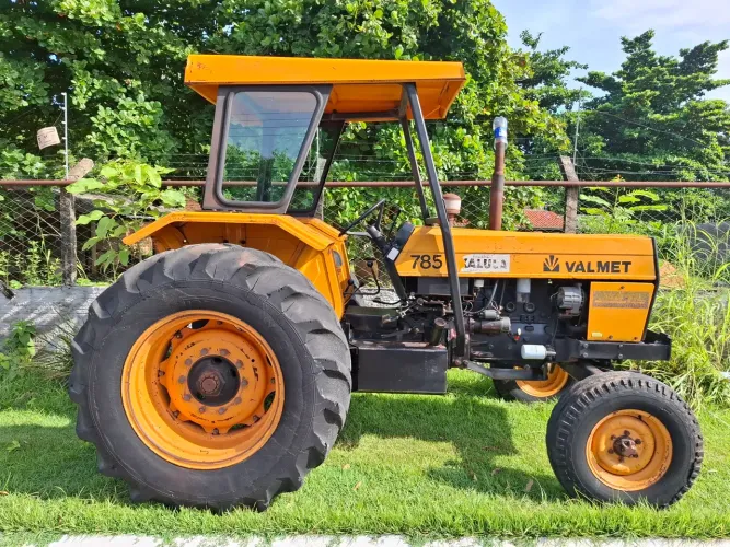 Trator Valmet 785 4x2 