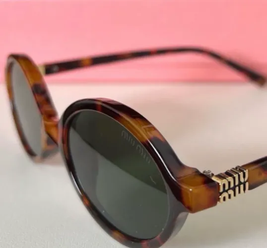 Óculos de sol redondo miu miu regard