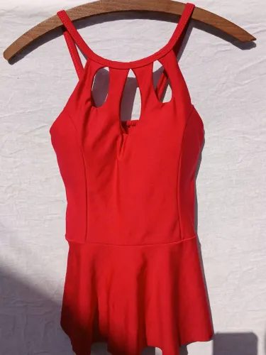 Blusa Peplum Vermelha com Recortes Frontais - #blusavermelha #vermelho #balada
