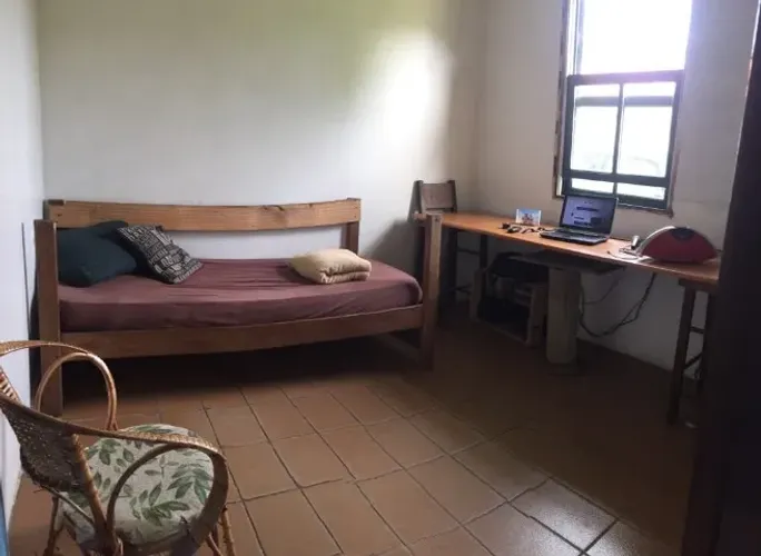 Se aluga quarto, a 10 minutos do centro de Garopaba