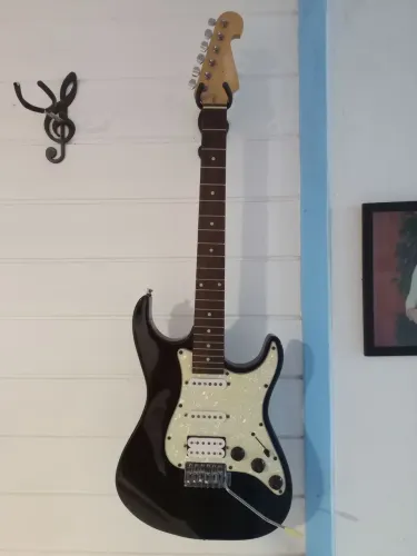 Guitarra Memphis MG 32 (zerada)
