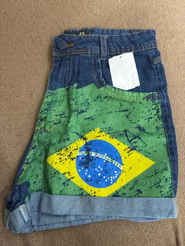 Short jeans